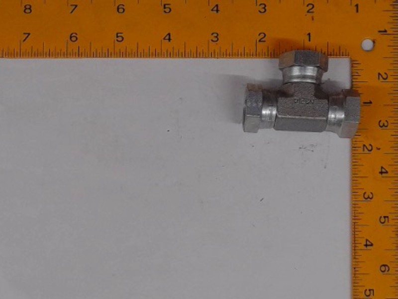 X077T-6 Fitting for JOHN DEERE
