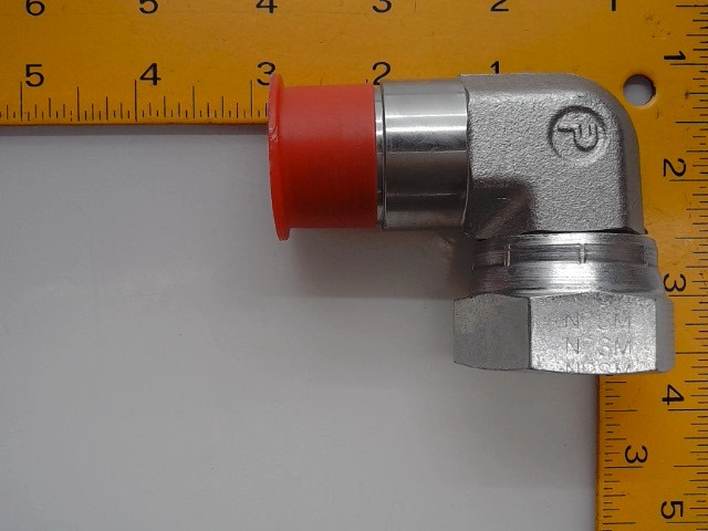 X2107-12-16 90 Fitting for JOHN DEERE