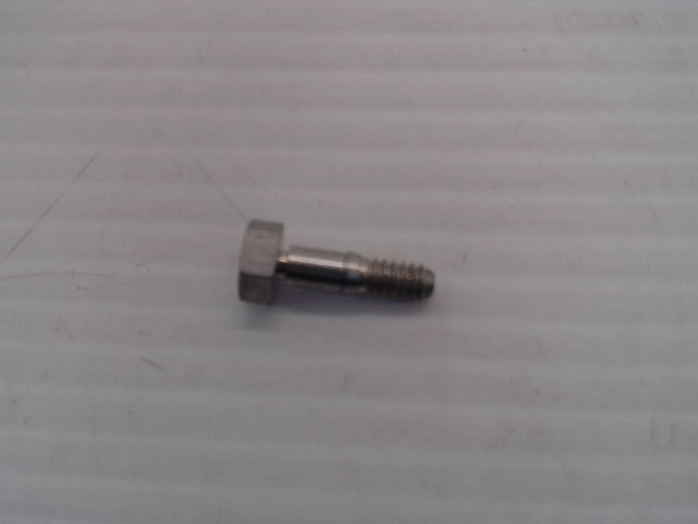 3824000 CUMMINS Bolt