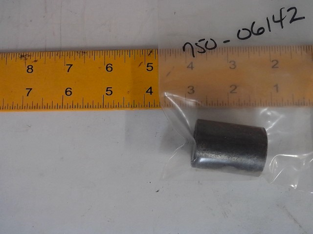 750-06142 Spacer.800 for CUB CADET