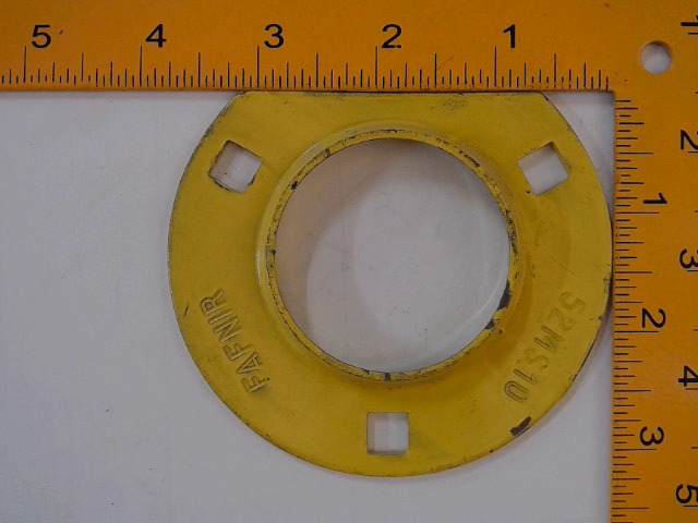 E41031 JOHN DEERE Flange