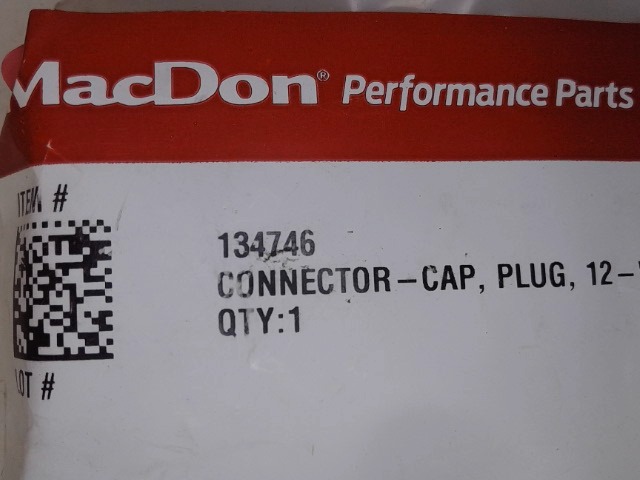 134746 MACDON Connector