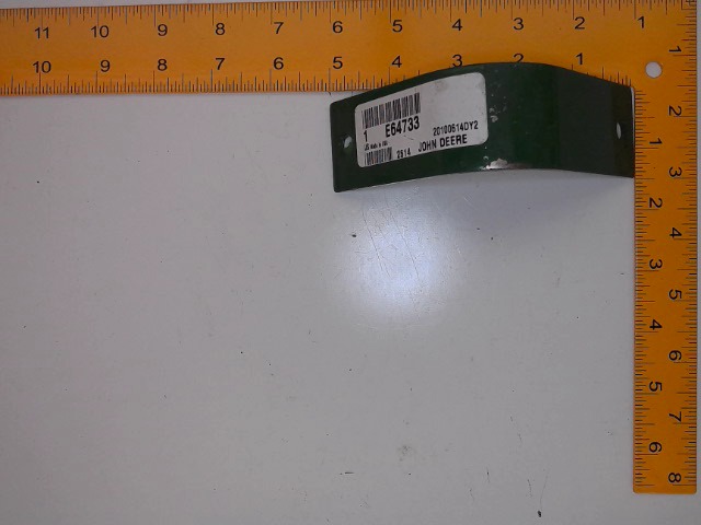 E64733 Brkt for JOHN DEERE