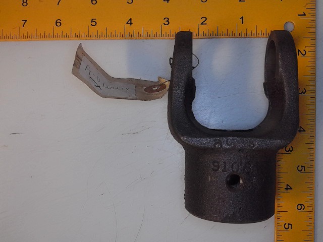 A-D128218 Yoke for JOHN DEERE