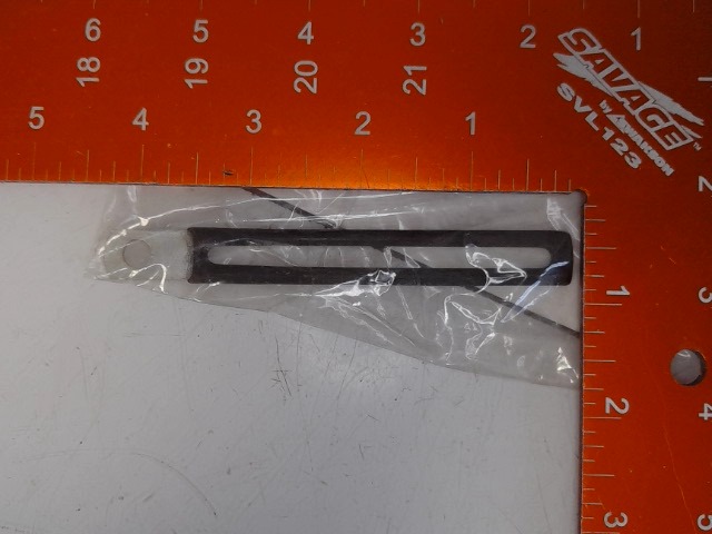 7007175 BOBCAT Clip