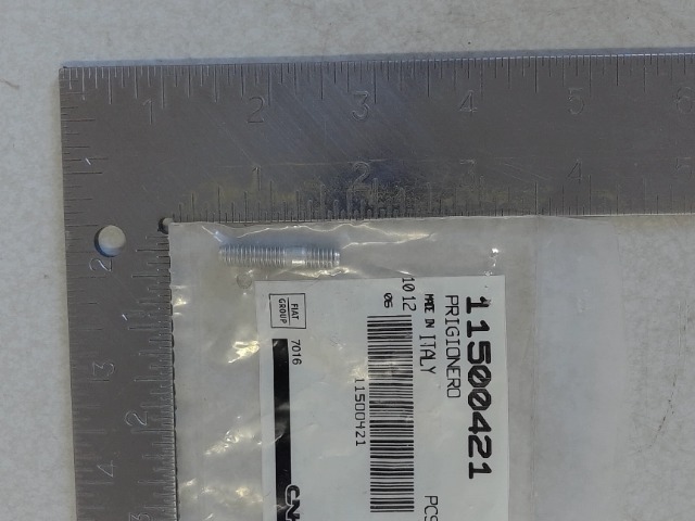 11500421 Stud
