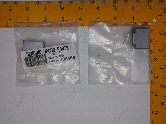 135459 Breaker