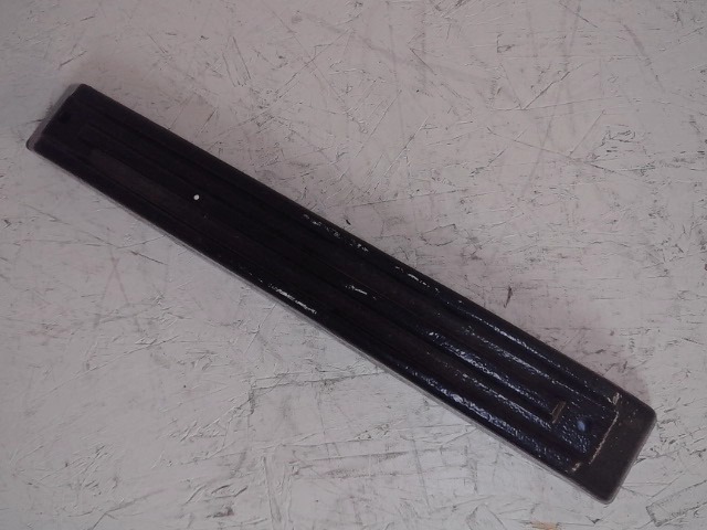 719-04271A Weight for CUB CADET