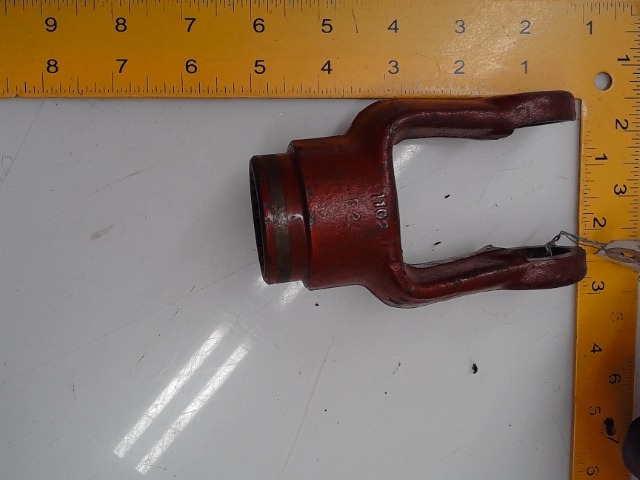 A-801-1221 Yoke for JOHN DEERE