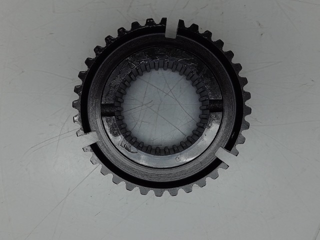3F740-28464 Hub