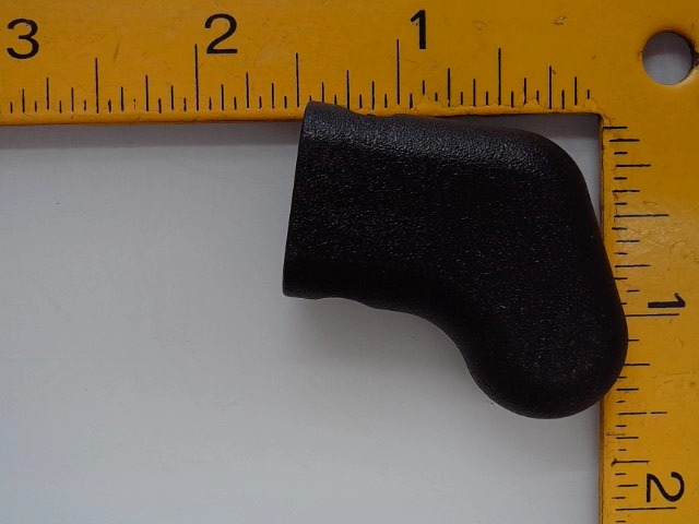 4339586.10 Button for AGCO