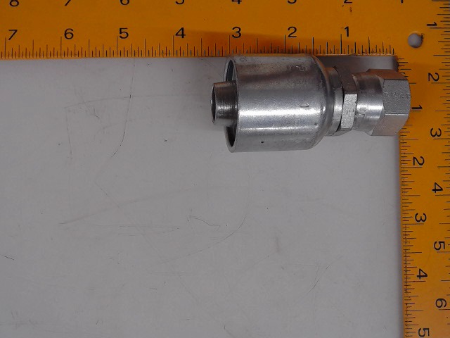 X10643-10-12 Fitting for JOHN DEERE