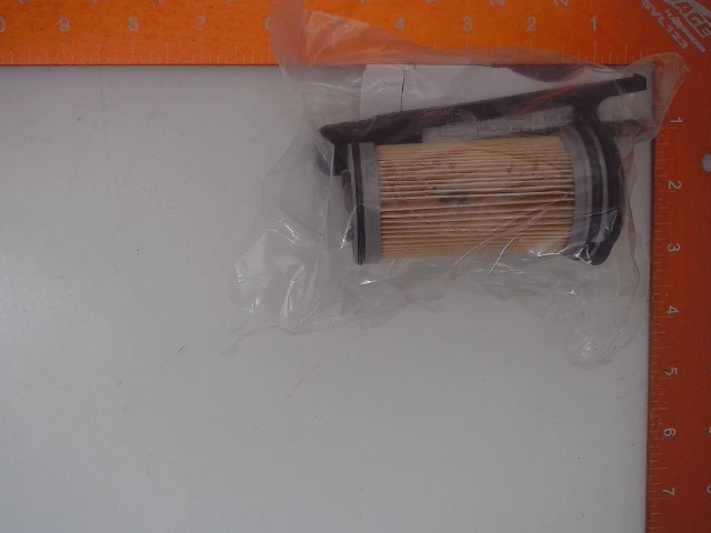V837079423 Filter for AGCO