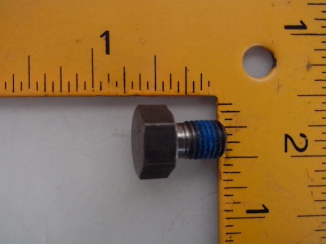 D2NN9E578A Bolt