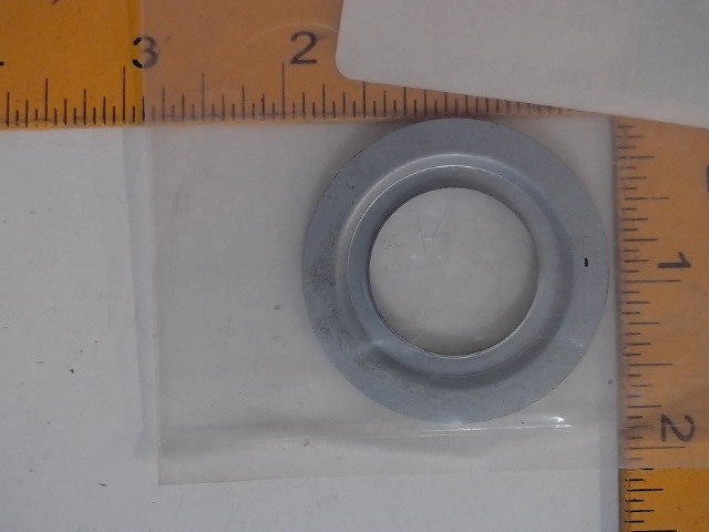 21368 MACDON Retainer