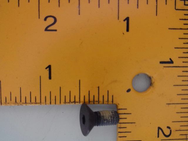 1825464C1 Screw for CASE NEW HOLLAND