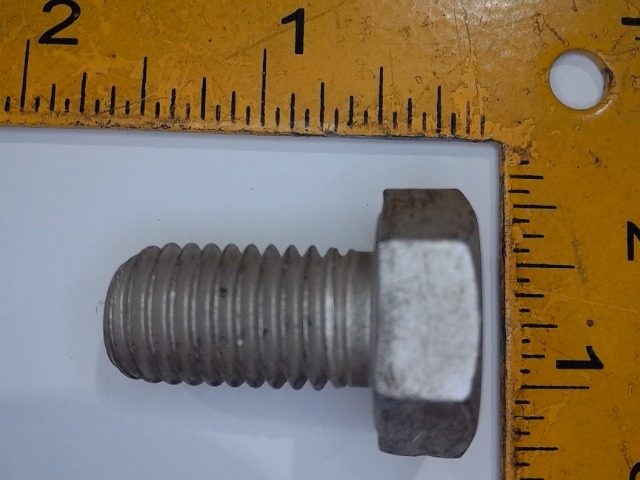 614-14025 Bolt 8.8 for CUB CADET