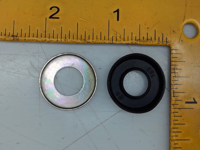 T5241 AGCO Seal