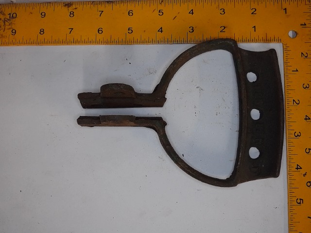 P2582H Brkt for JOHN DEERE