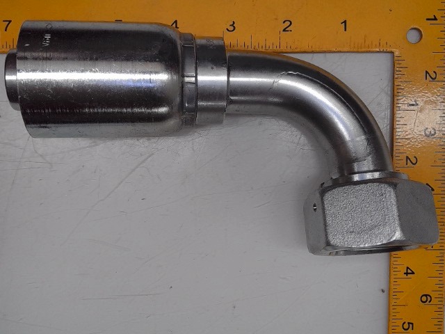 X11C77-25-16 Fitting for JOHN DEERE