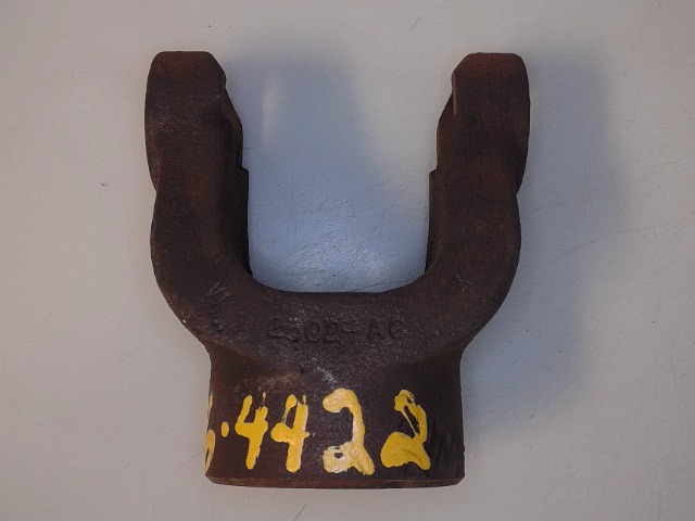 A-806-4422 Yoke for JOHN DEERE
