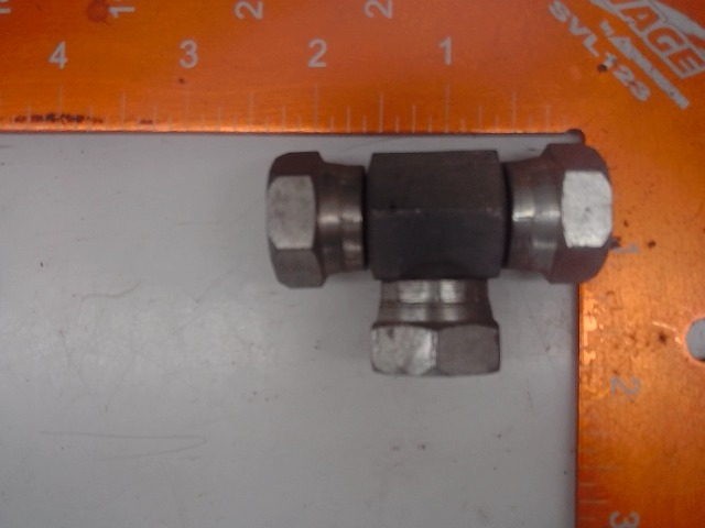 B-3164 Fitting for BUSHHOG KEWANEE