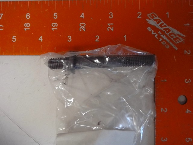 J920346 Bolt