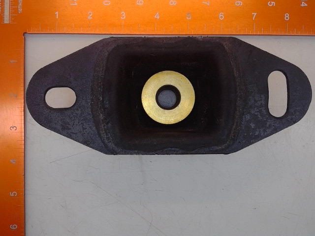 420-35127 Mount for GEHL MANITOU