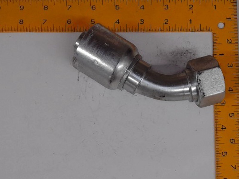 X1C443-28-16 Fitting for JOHN DEERE