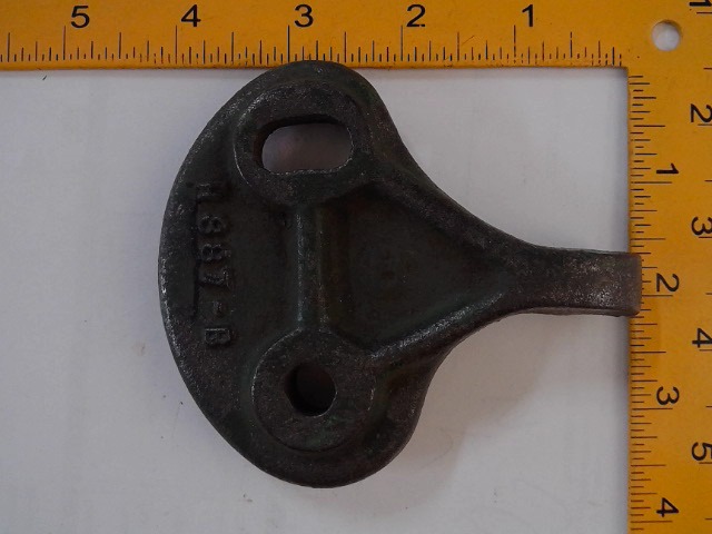 H887B Brkt for JOHN DEERE