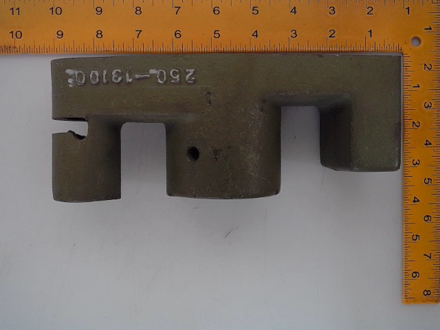 250-13100 Hub for GEHL MANITOU