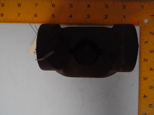 A-806-1420 Yoke for JOHN DEERE