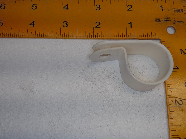756486 AGCO Clamp