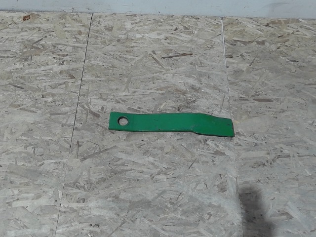 W43592 Blade for JOHN DEERE