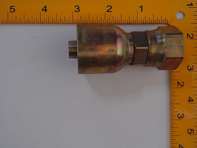 X1JS71-10-8 90 Fitting for JOHN DEERE