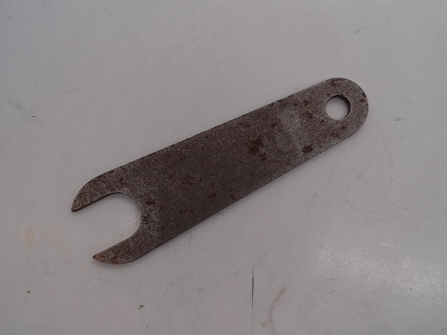 M42042 Plate for JOHN DEERE