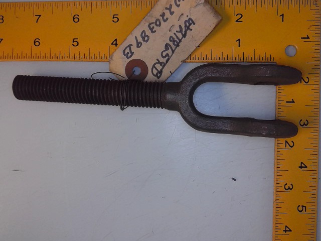 W220389B Yoke/bolt for AGCO