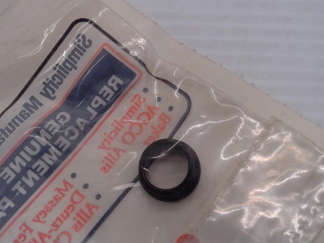 1716678 Spcr for AGCO