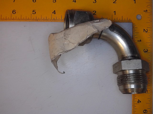 997981R1 Fitting for CASE NEW HOLLAND