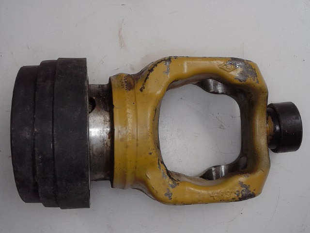 AP40502 Yoke for JOHN DEERE