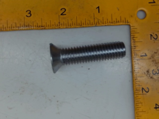 EP1984 Screw for AGCO
