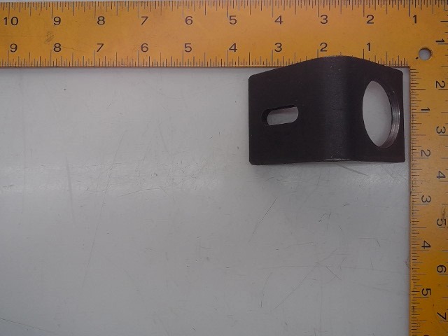 3972105 CUMMINS Bracket