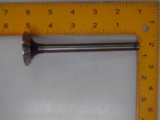 747552M1 Valve for AGCO