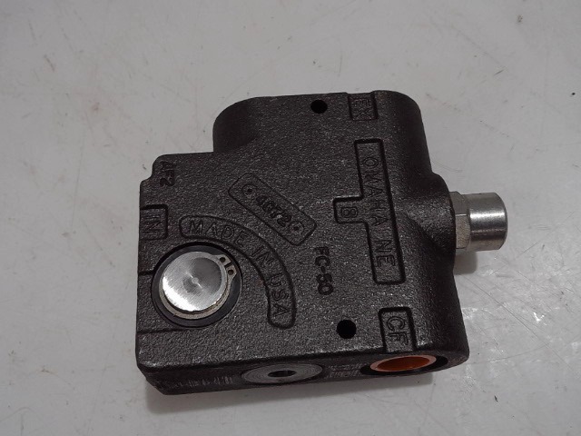 42215 MACDON Valve
