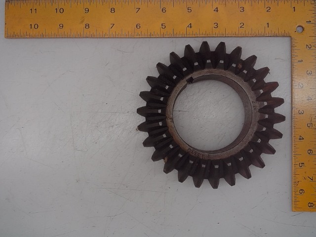 T13330 Gear for JOHN DEERE