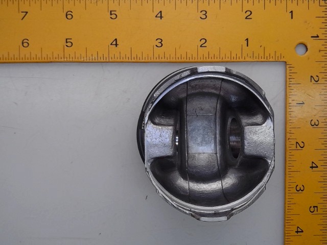 425-35714 Piston Wth Ring for GEHL MANITOU