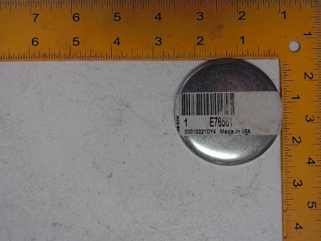 E76561 2 1/2 Plug for JOHN DEERE