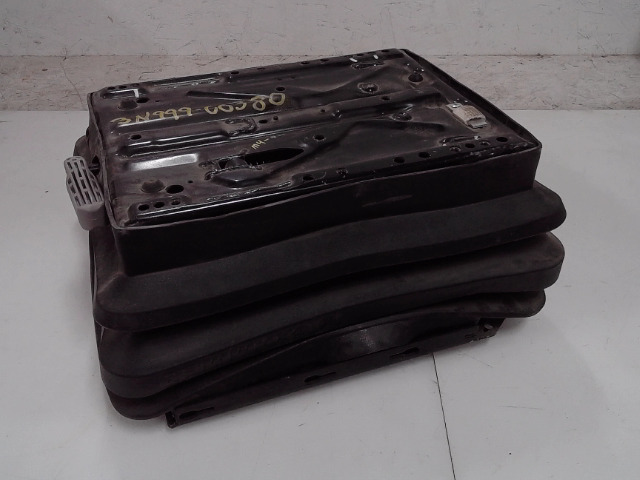 3N999-00380 Suspension