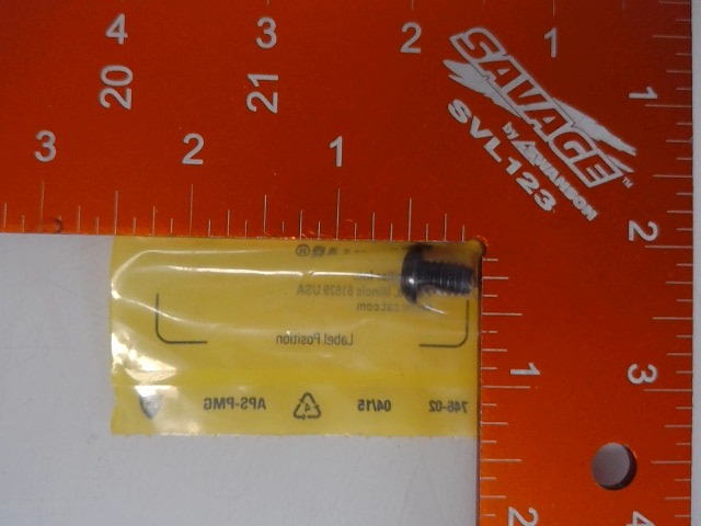1Q9551 Screw for CATERPILLAR