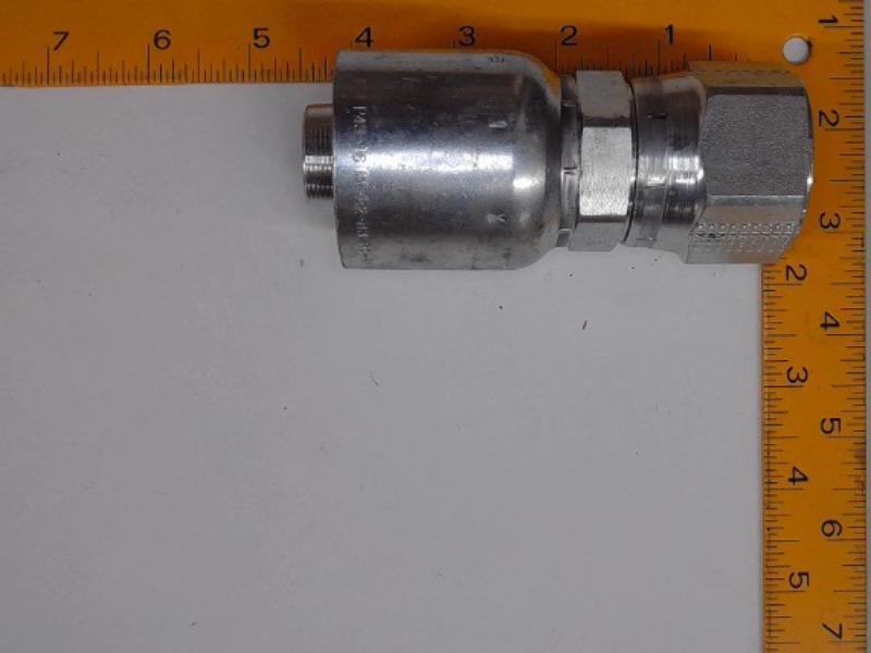 X1XU43-16-16 Fitting for JOHN DEERE
